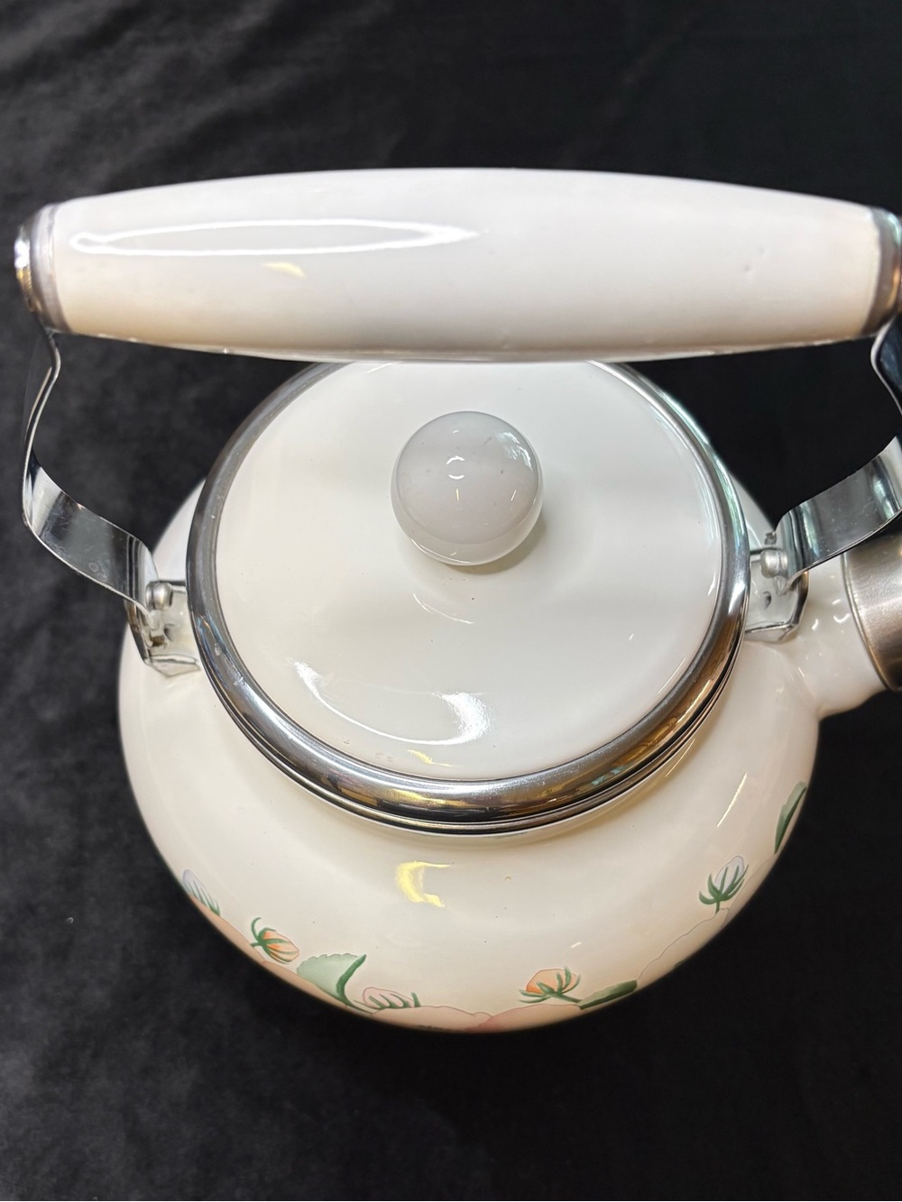 Kamenstein Teapot / White Enameled Steel/ Floral Pattern - Picture 4 of 10